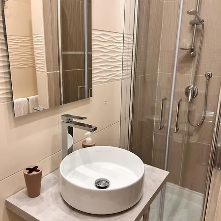 Conte Poderico 3* Neapol