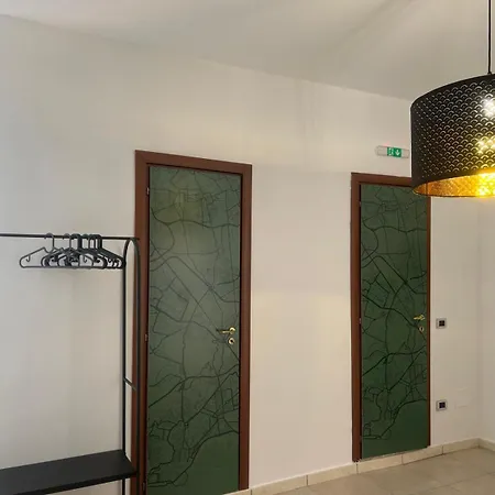 Conte Poderico 3* Neapol