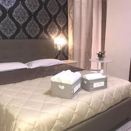 Conte Poderico Bed & Breakfast Naples