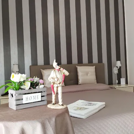 Conte Poderico Naples