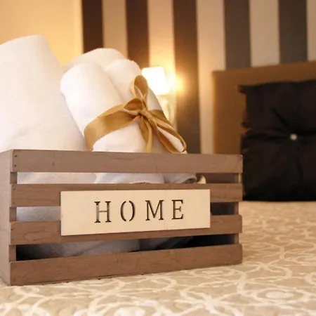 Conte Poderico 3* Naples