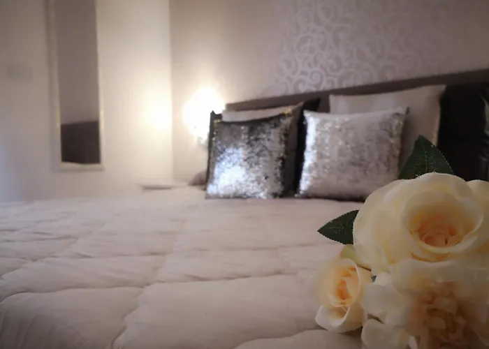 Conte Poderico Bed & Breakfast Napoli